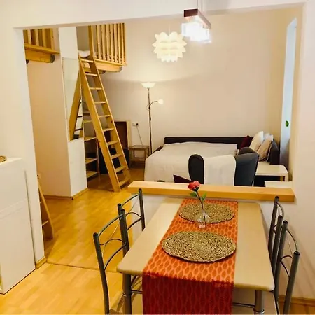 Downtown Bianca Apartment