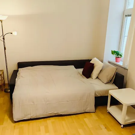 Downtown Bianca Daire